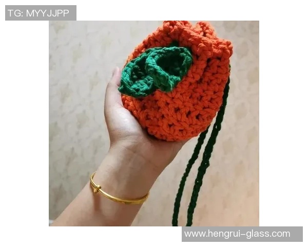 足球球星玩偶挂件钩织教程轻松上手创意编织技巧分享